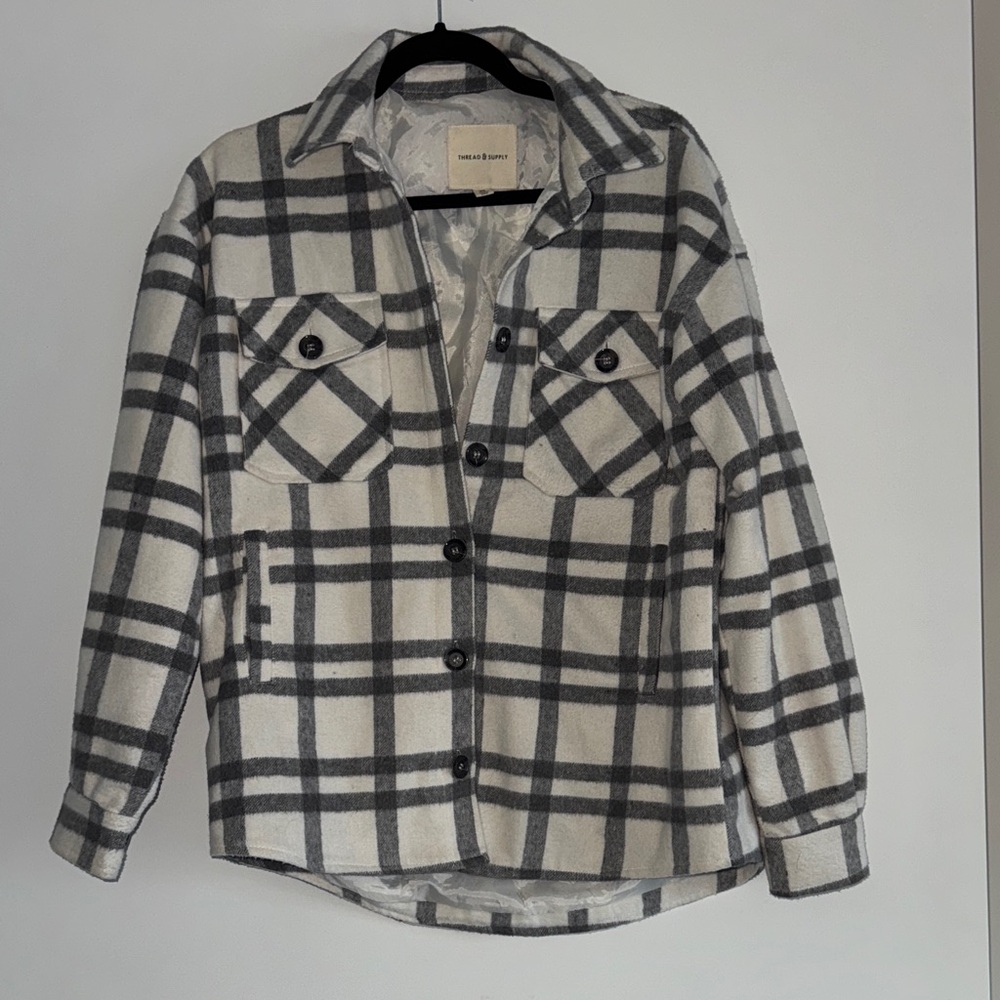 Thread and Supply XS Cream and Gray Plaid Button-Up Shacket